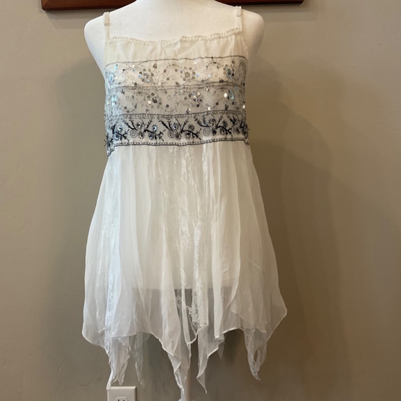 Wet Seal Lace, Sequin and Beaded Cami/Halter. White. Size S - Picture 7 of 12